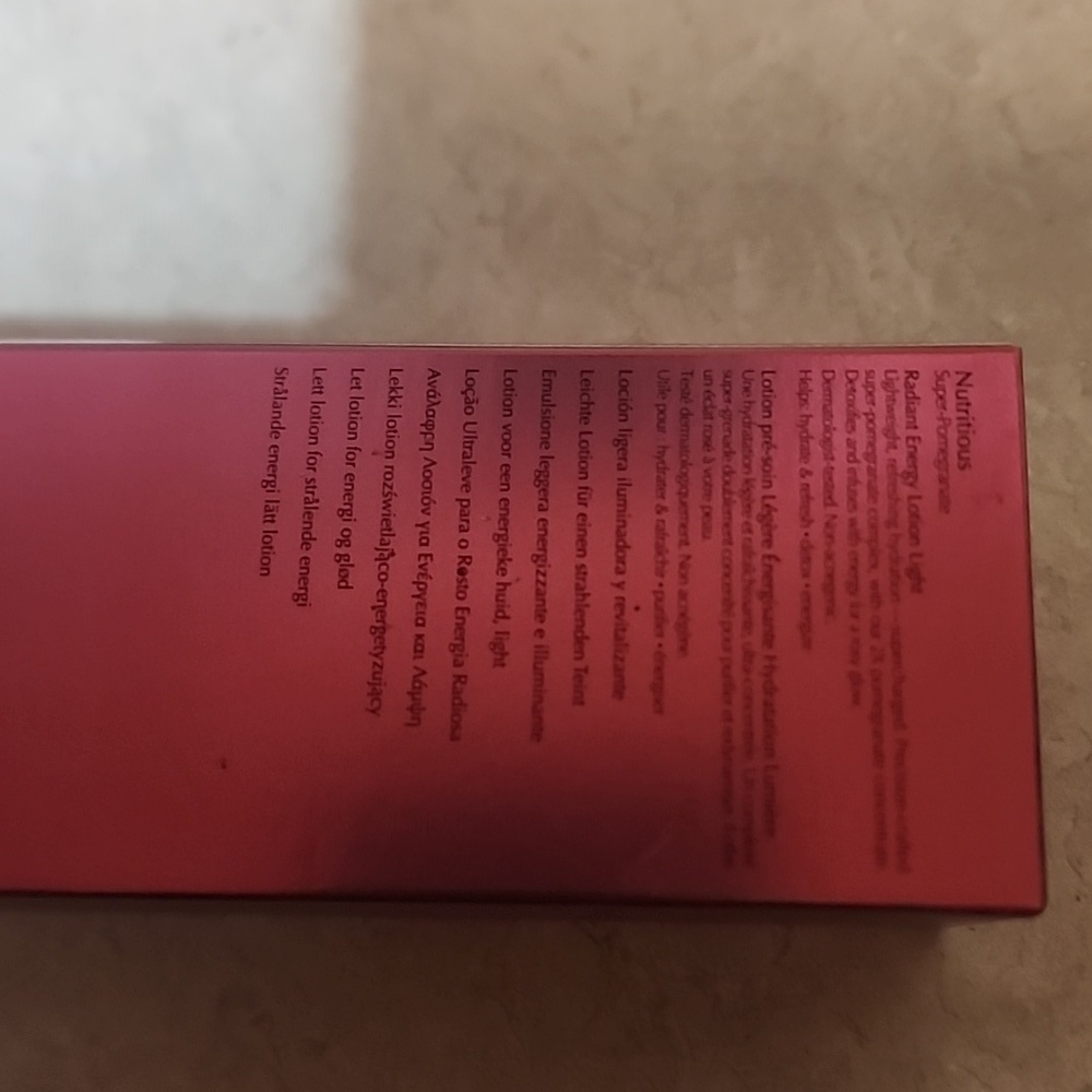 Estée Lauder Nutritious Super-Pomegranate Radiant Energy Lotion Light. NWT - Picture 4 of 4